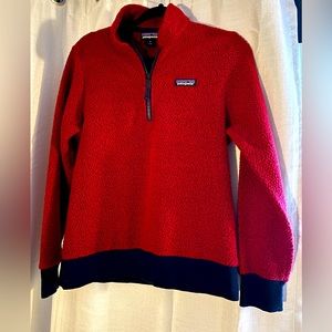 Patagonia pull over sweater